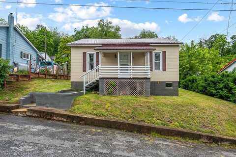 245 Grayson St, Fries, VA 24330