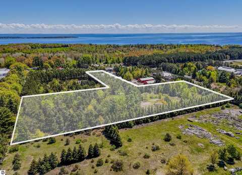 1001 N Mill Street, Northport, MI 49670