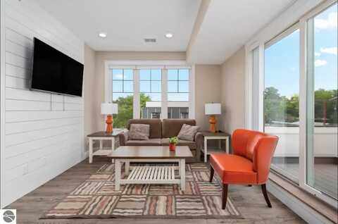 914-14 E Front Street, Traverse City, MI 49686