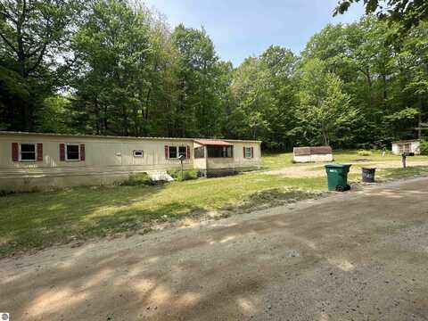 3035 Cedar Shores Drive, Harrison, MI 48625