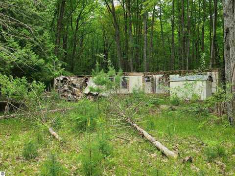 5072 Holmes Road, Harrisville, MI 48740