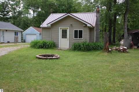 3615 Longue Road, West Branch, MI 48661