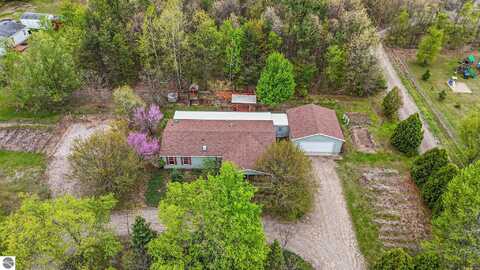 11015 Riley Road, Interlochen, MI 49643