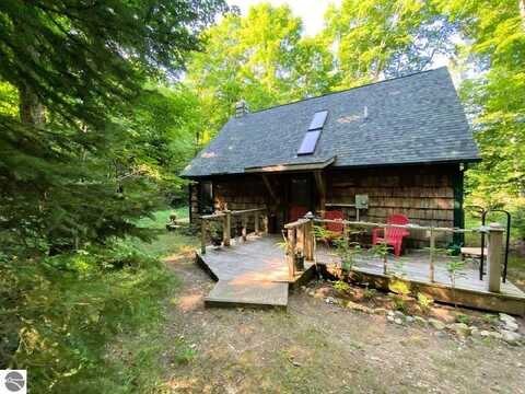 28208 Island Woods Road, Beaver Island, MI 49782