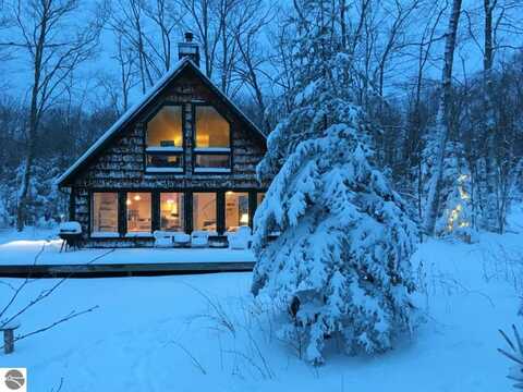 28208 Island Woods Road, Beaver Island, MI 49782