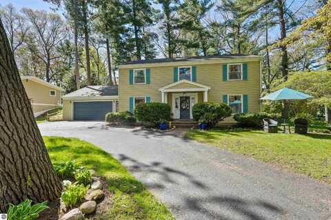 1310 Peninsula Court, Traverse City, MI 49686