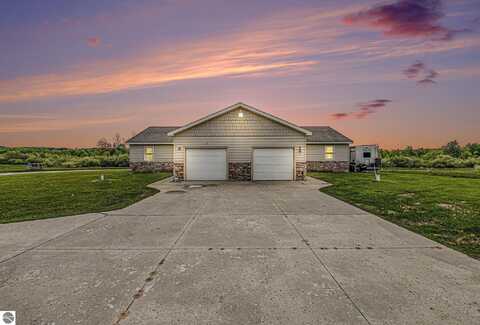 225 Fox Lane, Benzonia, MI 49616