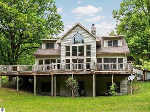 8415 W Workman Road, Lake City, MI 49651
