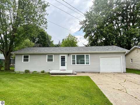 214 Seventh Street, Breckenridge, MI 48615