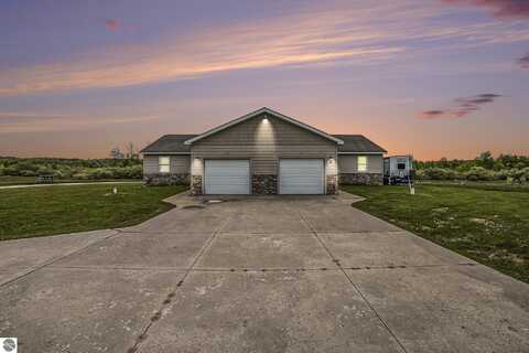 221 Fox Lane, Benzonia, MI 49616
