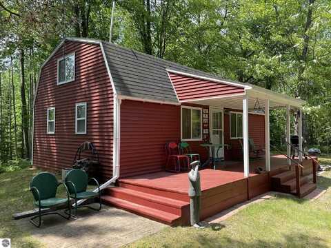 5218 E Laird Lake Road, Hale, MI 48739