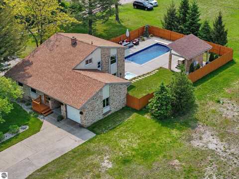 710 E Division Street, Cadillac, MI 49601