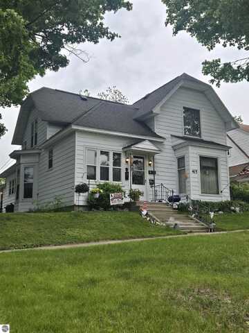 415 E Harris Street, Cadillac, MI 49601