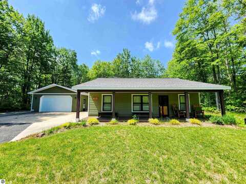 8608 Golfview Drive, Mancelona, MI 49659