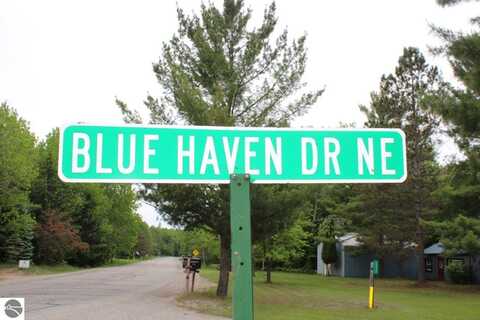 001 Blue Haven Drive, Kalkaska, MI 49646