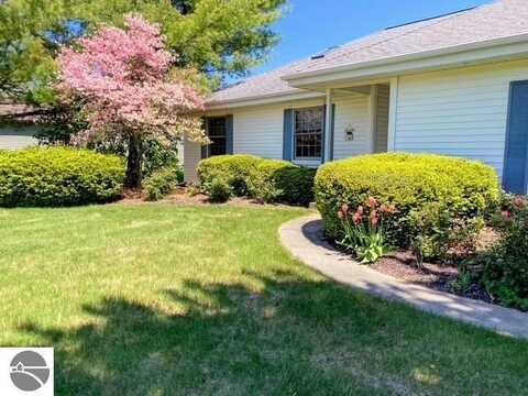1551 S Donnybrook Road, Suttons Bay, MI 49682