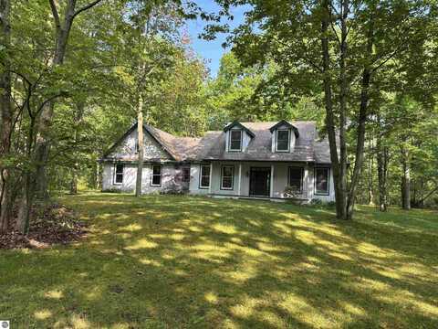 5867 Huron Woods Drive, Tawas City, MI 48763