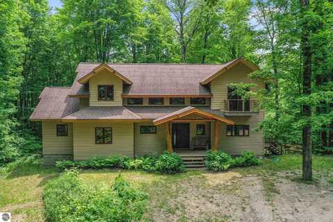 1849 W 24 Road, Boon, MI 49618