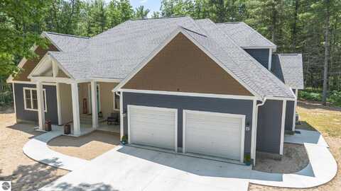 1379 Kunze Road, East Tawas, MI 48730
