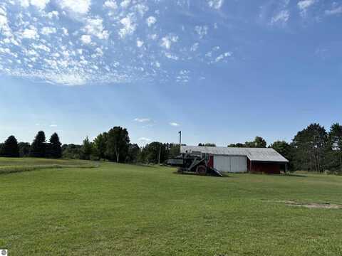 8809 Townline Road, Kingsley, MI 49649