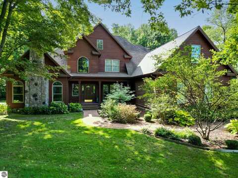 3690 Saint Andrews Drive, Mount Pleasant, MI 48858