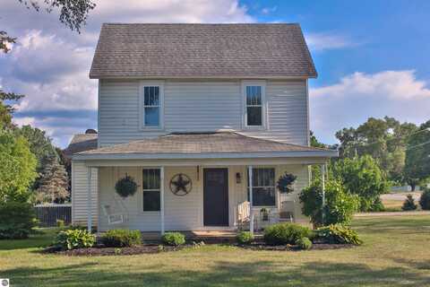 8015 Bloomer Street, Carson City, MI 48811