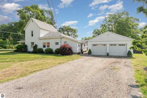 8015 Bloomer Street, Carson City, MI 48811