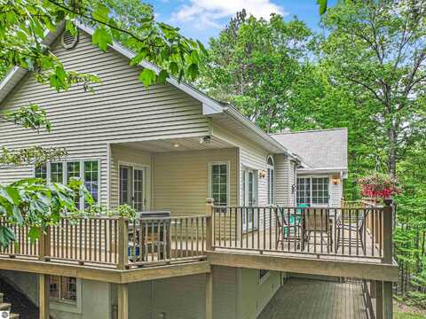4180 Pintail Drive, Traverse City, MI 49696