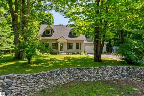 2491 Holland Circle, Traverse City, MI 49685