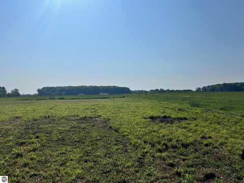 5483 Chief Road, Brethren, MI 49619