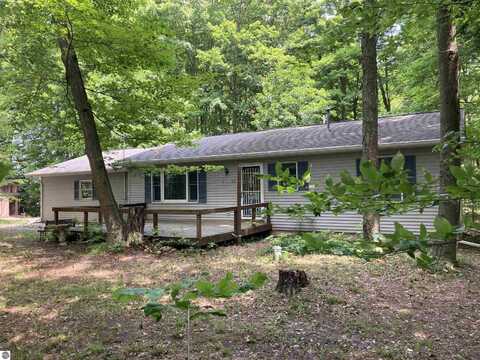 653 S Morrison Road, West Branch, MI 48661