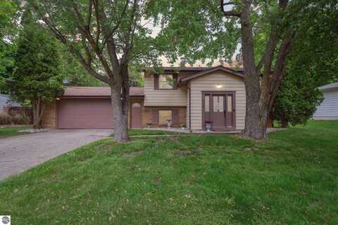 1046 W Center, Alma, MI 48801