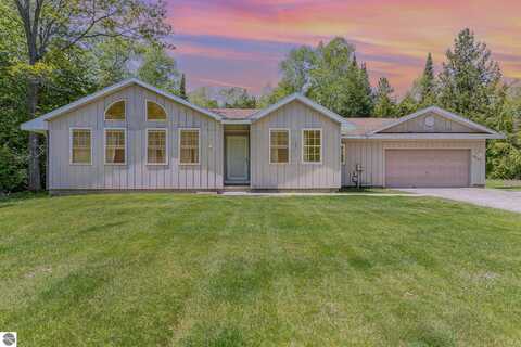 6997 W Woodlea Road, Oscoda, MI 48750