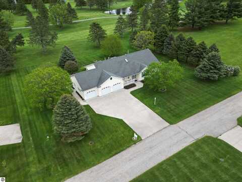 1006 Tee Drive, Isabella, MI 48893