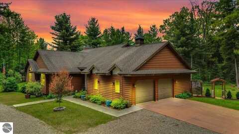 6369 Wooded Trail, Houghton Lake, MI 48629