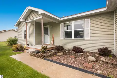 2136 Grouse Drive, Traverse City, MI 49685