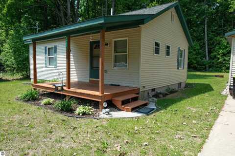 4862 E Circle Drive NE, Kalkaska, MI 49646