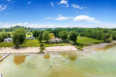 4455 Happy Hour Lane, Traverse City, MI 49686