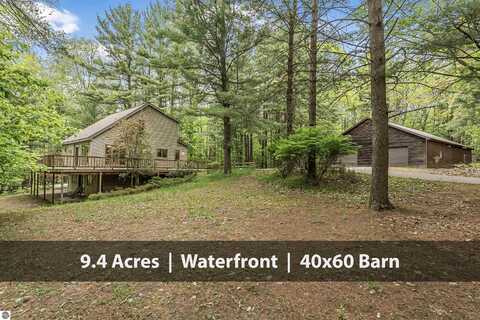 9926 North Long Lake Road, Traverse City, MI 49685