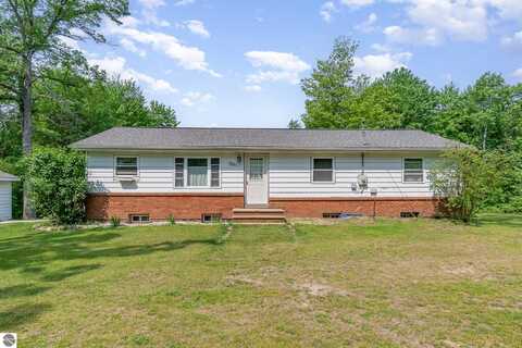 3551 N Ball Avenue, Harrison, MI 48625