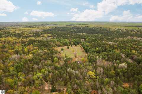 11567 Lake Valley Road, Kalkaska, MI 49646