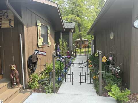 6239 Blackberry Drive, Alger, MI 48610