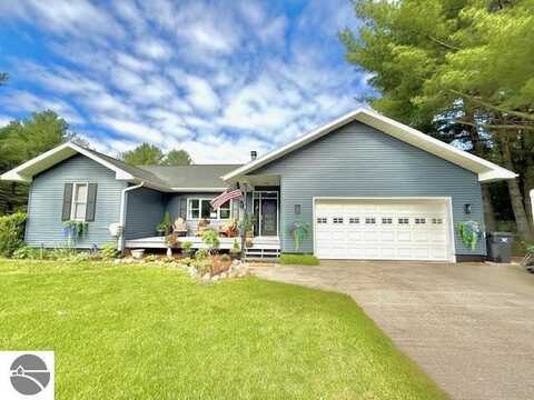 5867 Mabel Road, Williamsburg, MI 49690