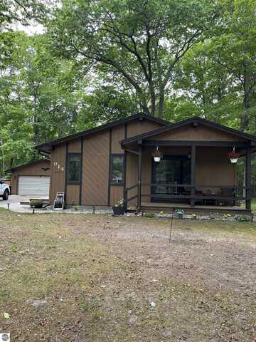914 S Foster Road, Au Gres, MI 48703