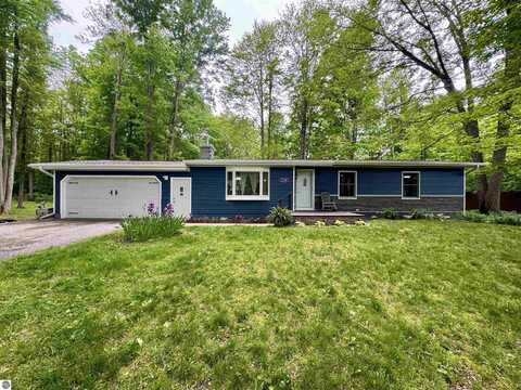 1778 Penbroke Drive, Traverse City, MI 49696