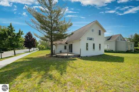 802 Hannah Avenue, Traverse City, MI 49686