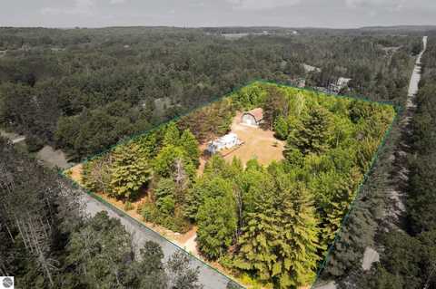 6038 SW Maple Hill Road, Fife Lake, MI 49633
