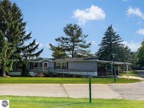 12 Parkwood Drive, Saint Louis, MI 48880