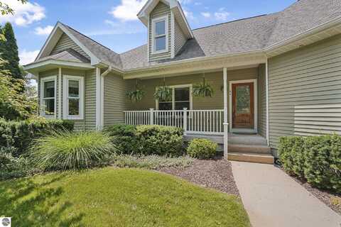 64 Cinnamon Lane, Traverse City, MI 49696