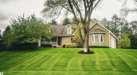 64 Cinnamon Lane, Traverse City, MI 49696
